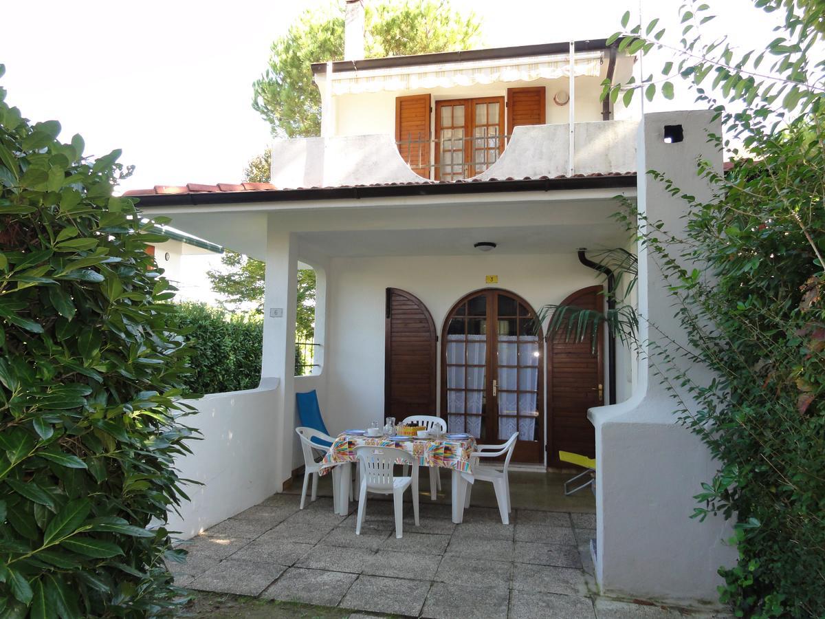 Villa Amalfi Bibione Exterior foto